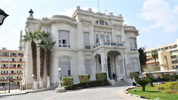 ترشح لجوائز جامعة عين شمس للمرأة 2025 مفتوح الآن